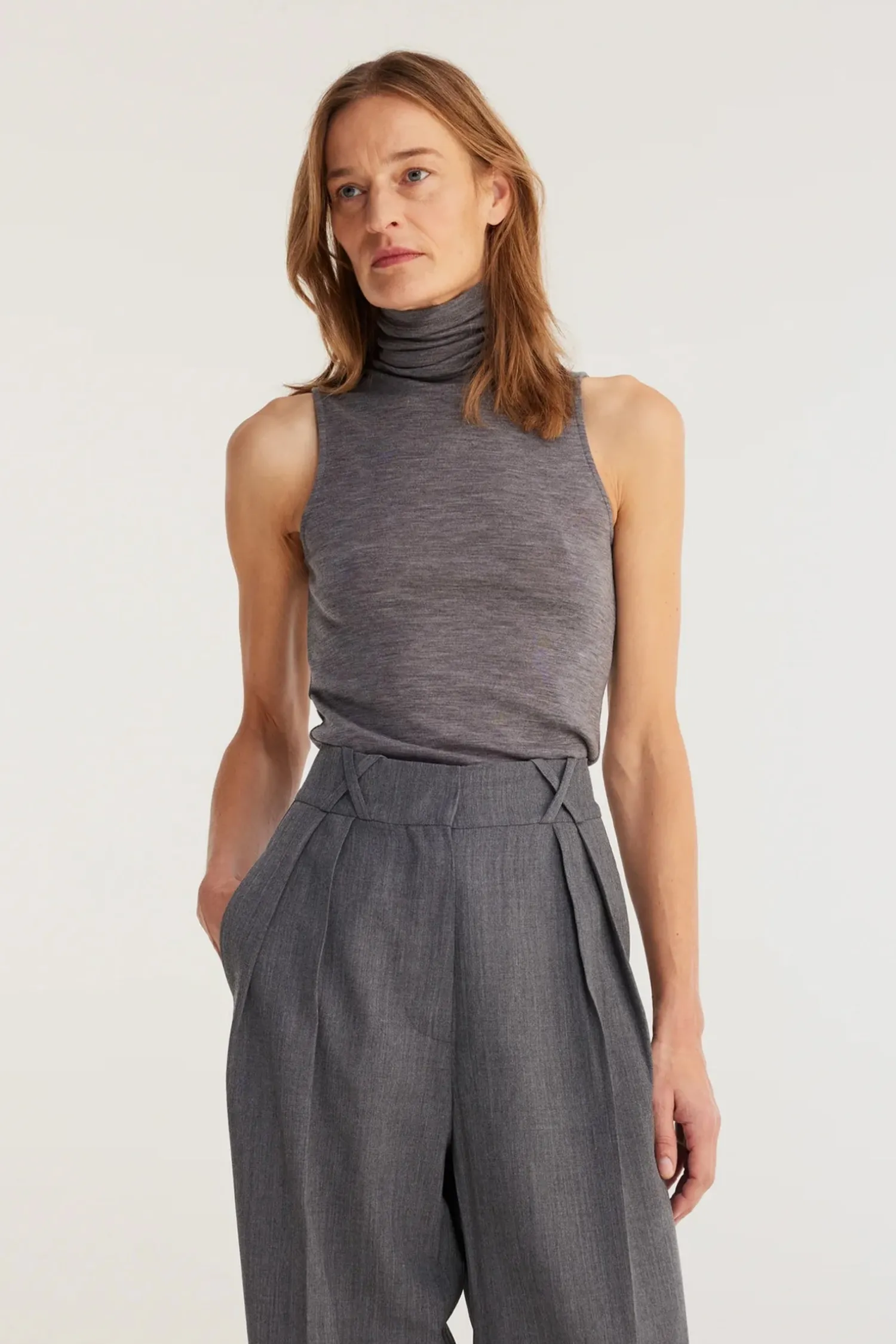 Best RÓHE FINE MERINO SLEEVELESS TURTLENECK