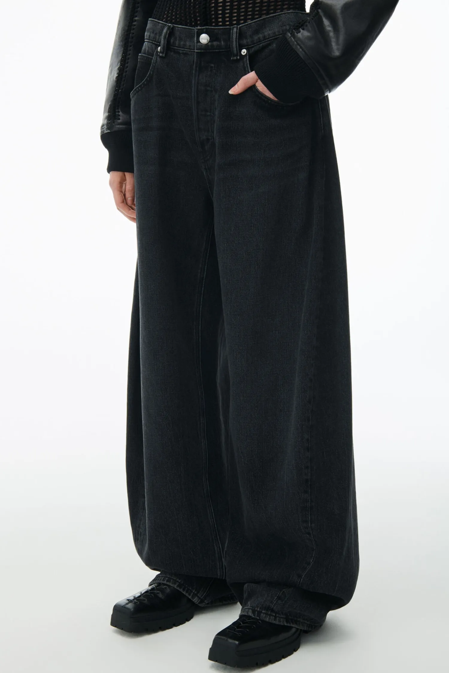 Hot ALEXANDER WANG OVERSIZED ROUNDED LOW RISE JEAN