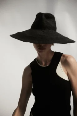 Fashion JANESSA LEONÉ WAVERLY RAFFIA HAT