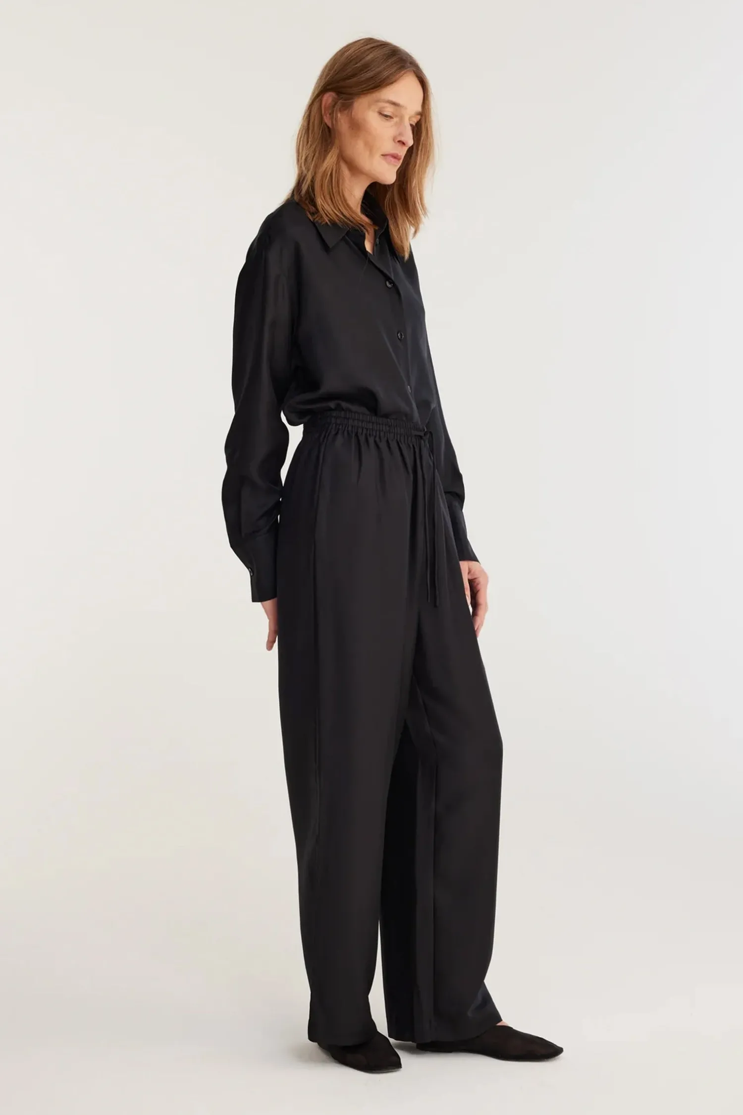 Shop RÓHE WIDE LEG SILK TROUSERS Noir
